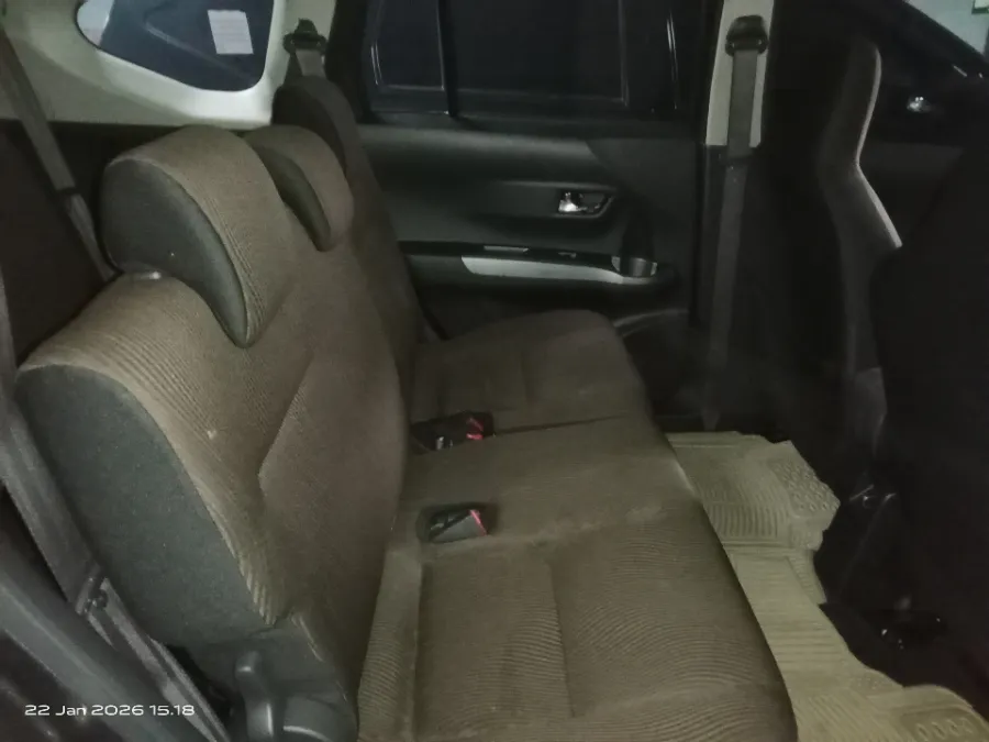 Foto Mobil Bekas Kabin Belakang Toyota Calya 1.2 G tahun 2020