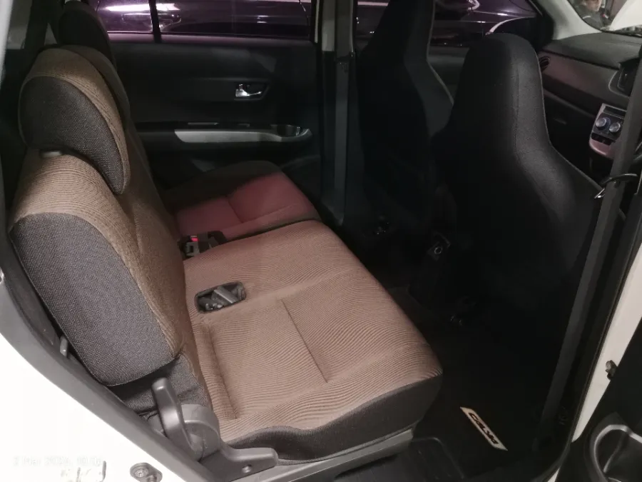 Foto Mobil Bekas Kabin Belakang Toyota Calya 1.2 G tahun 2020