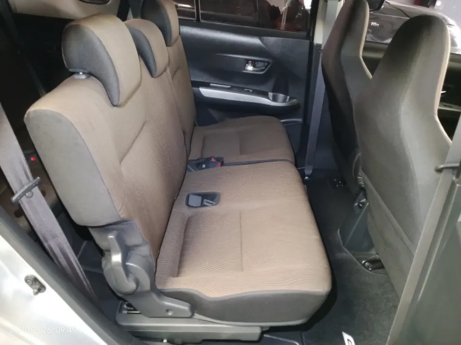 Foto Mobil Bekas Kabin Belakang Toyota Calya 1.2 G tahun 2020