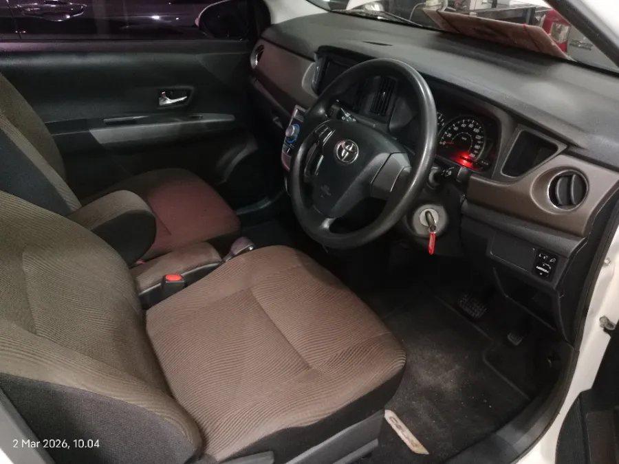 Foto Mobil Bekas Kabin Depan Toyota Calya 1.2 G tahun 2020