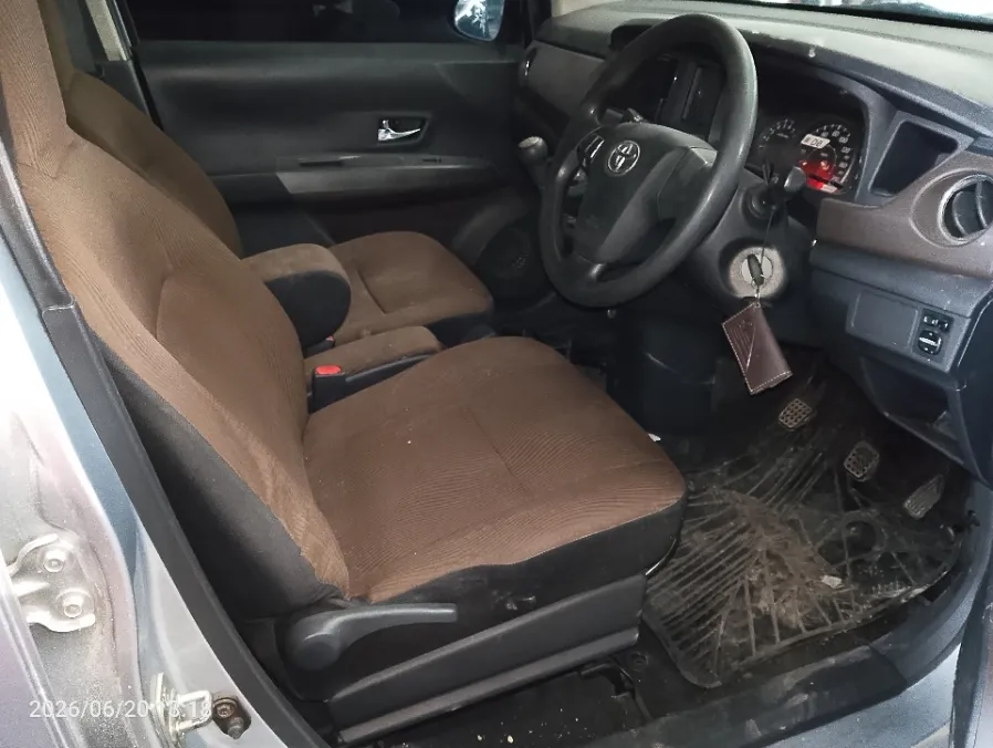 Foto Mobil Bekas Kabin Depan Toyota Calya 1.2 G tahun 2020