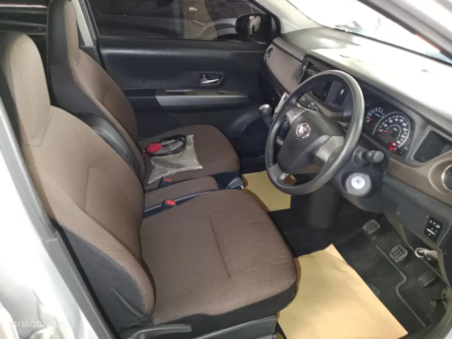 Foto Mobil Bekas Kabin Depan Toyota Calya 1.2 G tahun 2020