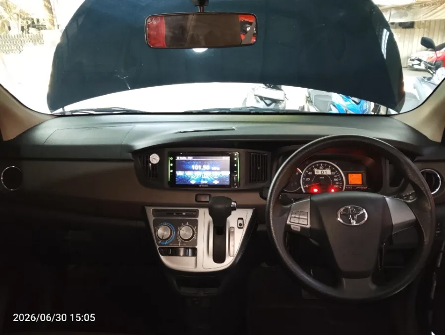 Foto Mobil Bekas Dashboard Toyota Calya 1.2 G tahun 2021