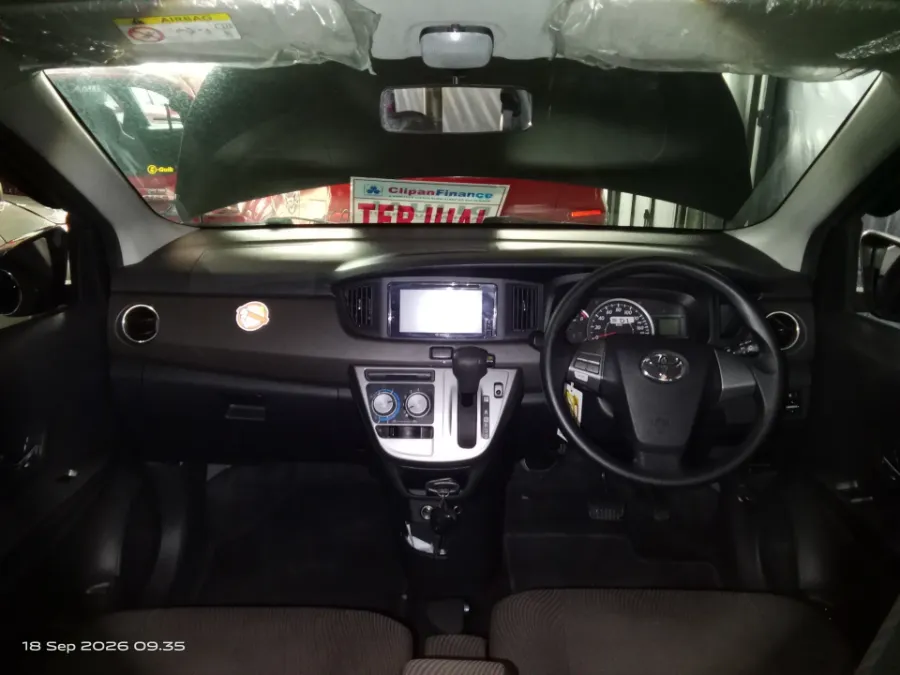 Foto Mobil Bekas Dashboard Toyota Calya 1.2 G tahun 2021