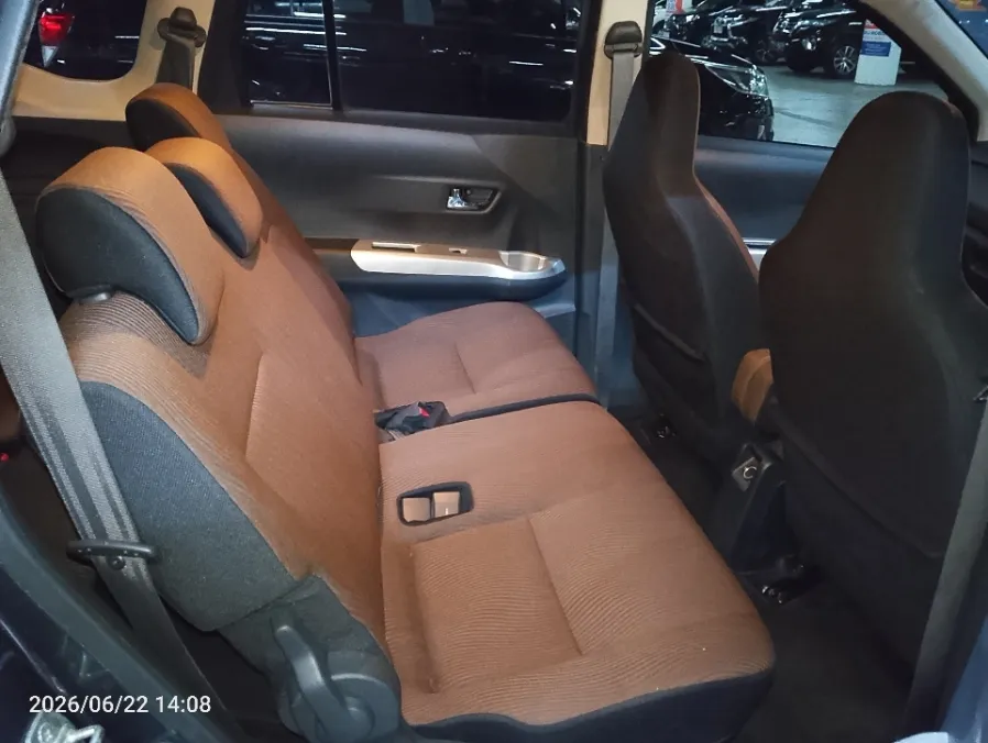 Foto Mobil Bekas Kabin Belakang Toyota Calya 1.2 G tahun 2021
