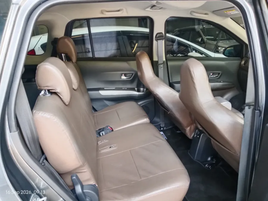 Foto Mobil Bekas Kabin Belakang Toyota Calya 1.2 G tahun 2021