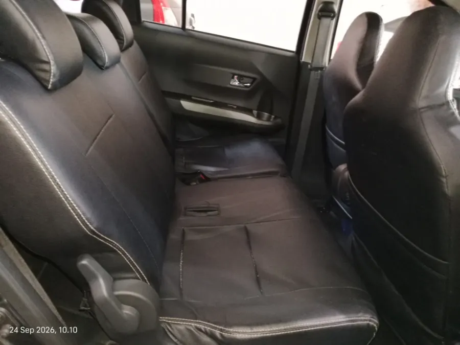 Foto Mobil Bekas Kabin Belakang Toyota Calya 1.2 G tahun 2021