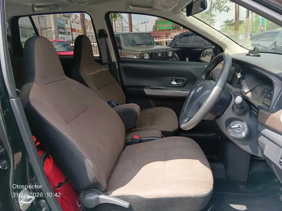 Foto Mobil Bekas Kabin Depan Toyota Calya 1.2 G tahun 2021