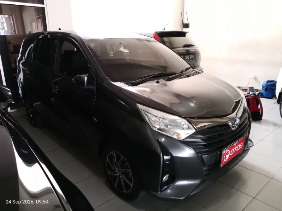 Foto Mobil Bekas Kanan Depan Toyota Calya 1.2 G tahun 2021