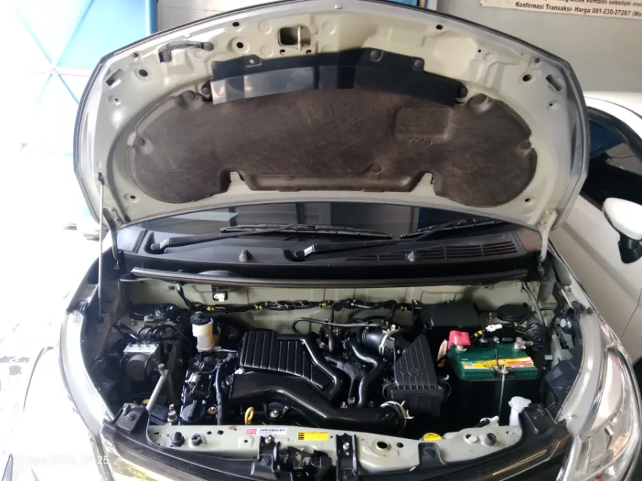 Foto Mobil Bekas Mesin Toyota Calya 1.2 G tahun 2021