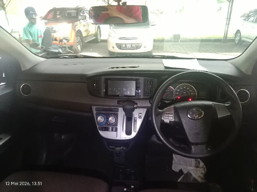 Foto Mobil Bekas Dashboard Toyota Calya 1.2 G tahun 2022