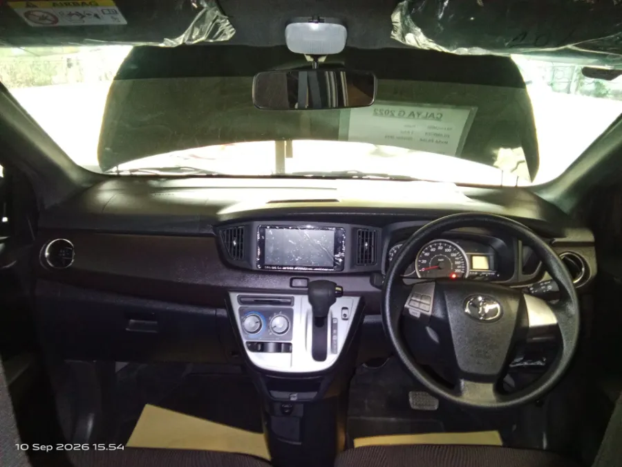Foto Mobil Bekas Dashboard Toyota Calya 1.2 G tahun 2022