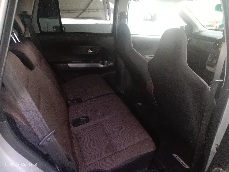 Foto Mobil Bekas Kabin Belakang Toyota Calya 1.2 G tahun 2022
