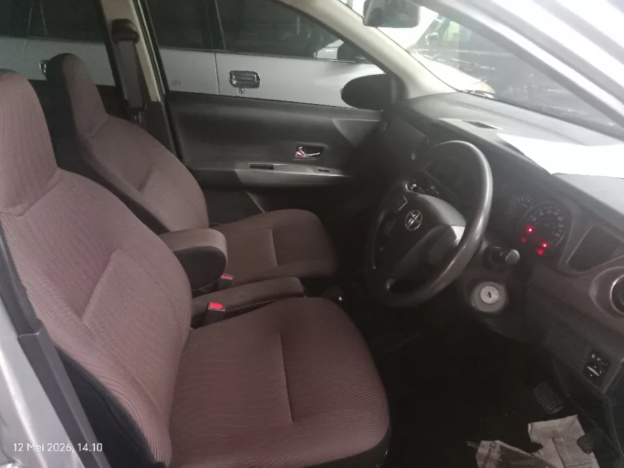 Foto Mobil Bekas Kabin Depan Toyota Calya 1.2 G tahun 2022