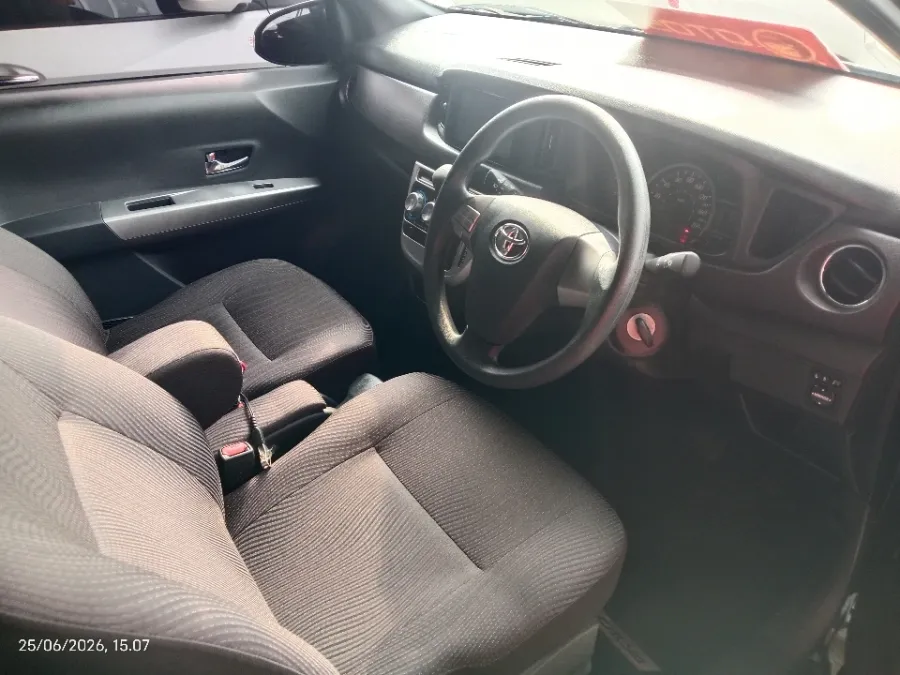 Foto Mobil Bekas Kabin Depan Toyota Calya 1.2 G tahun 2022