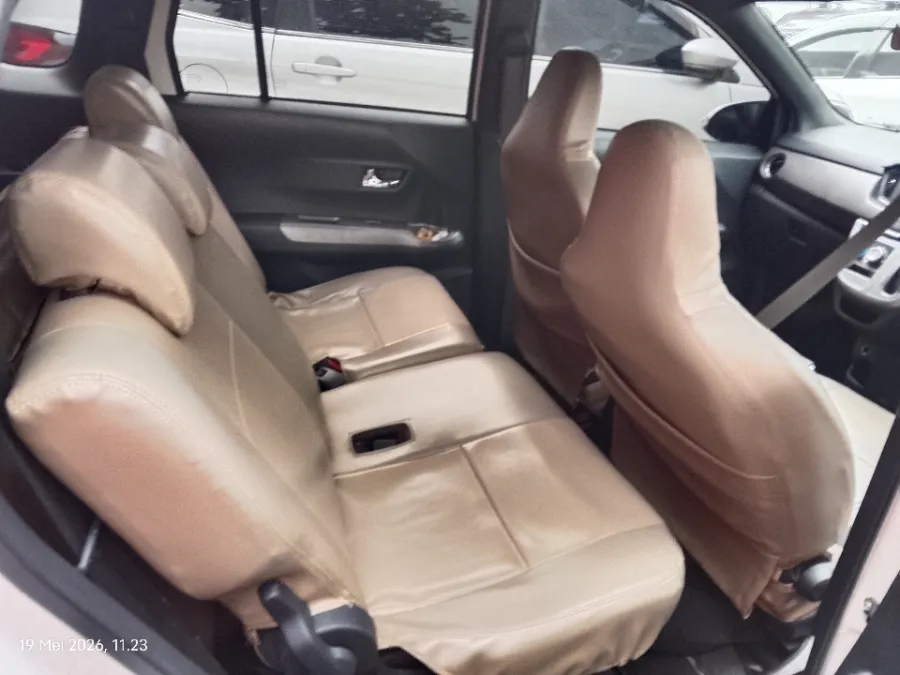 Foto Mobil Bekas Kabin Belakang Toyota Calya 1.2 G tahun 2023