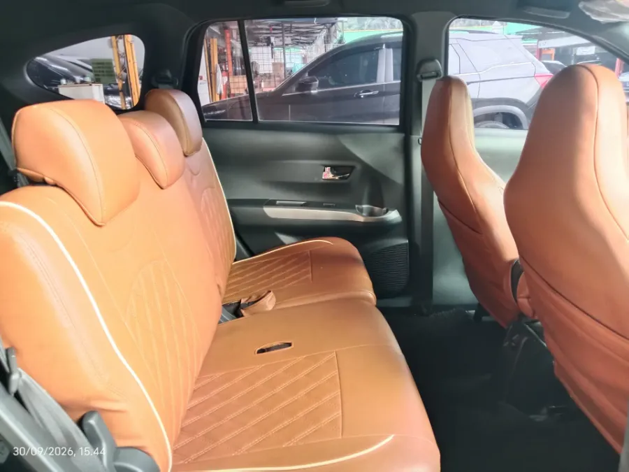 Foto Mobil Bekas Kabin Belakang Toyota Calya 1.2 G tahun 2023