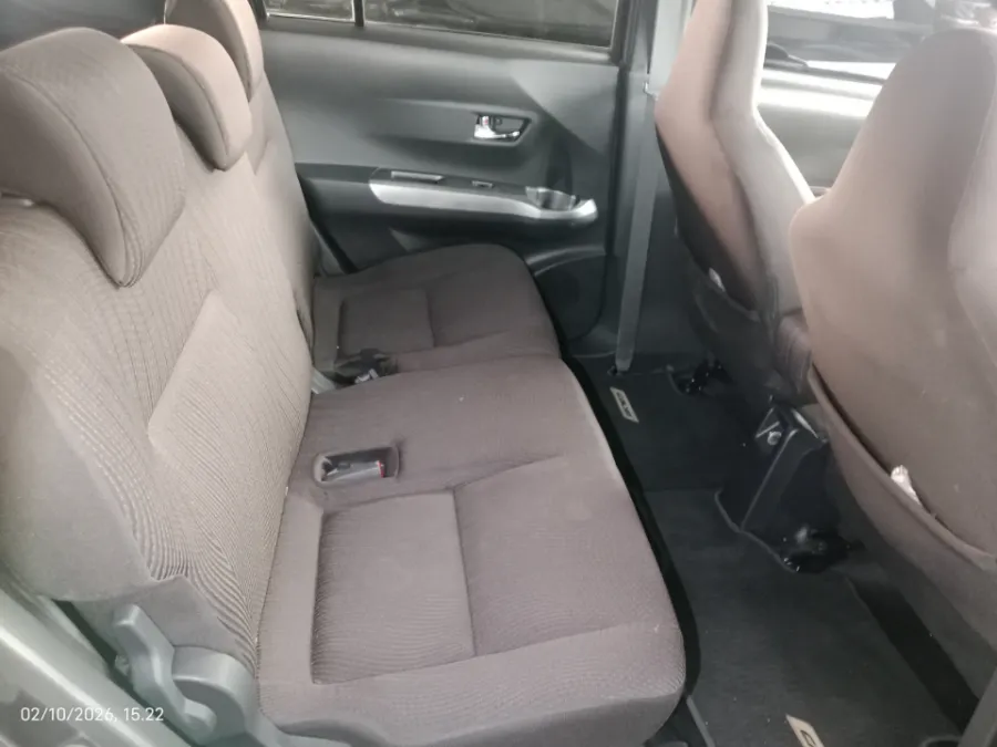 Foto Mobil Bekas Kabin Belakang Toyota Calya 1.2 G tahun 2023