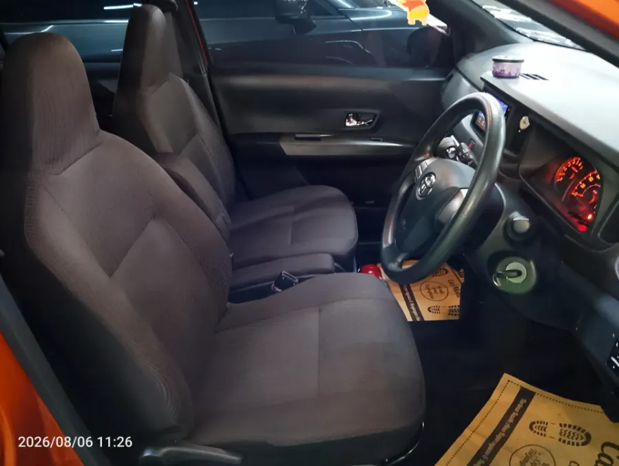 Foto Mobil Bekas Kabin Depan Toyota Calya 1.2 G tahun 2023