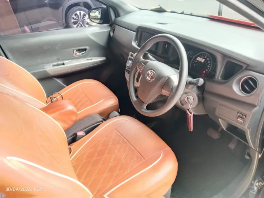 Foto Mobil Bekas Kabin Depan Toyota Calya 1.2 G tahun 2023