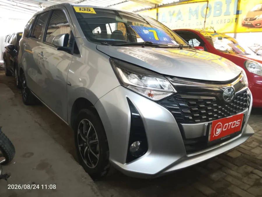 Foto Mobil Bekas Kanan Depan Toyota Calya 1.2 G tahun 2023