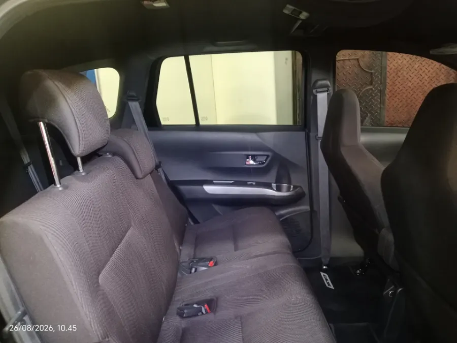 Foto Mobil Bekas Kabin Belakang Toyota Calya 1.2 G tahun 2024