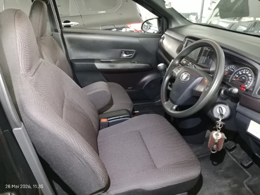 Foto Mobil Bekas Kabin Depan Toyota Calya 1.2 G tahun 2024