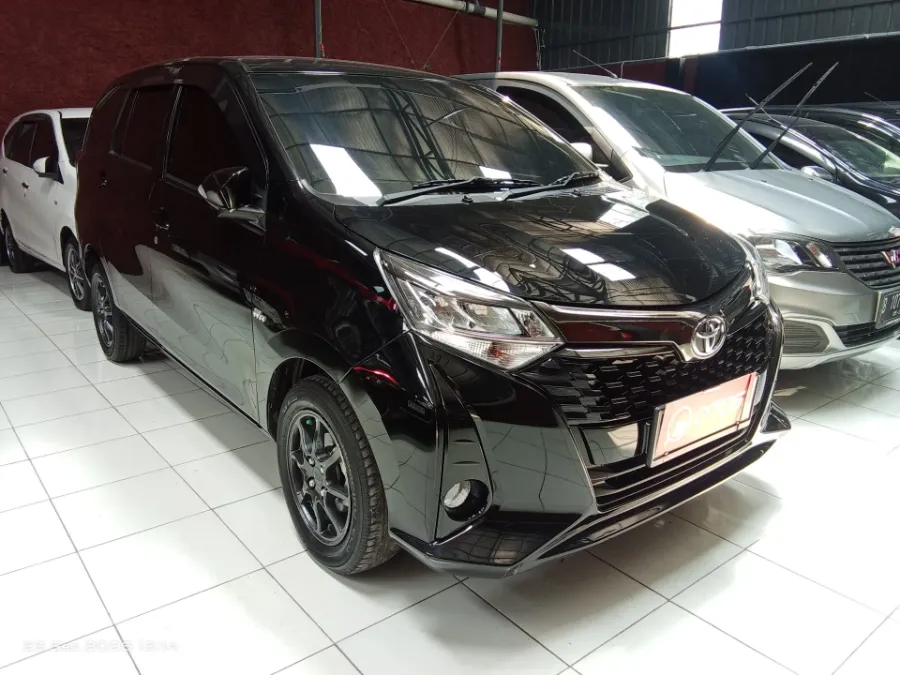 Foto Mobil Bekas Kanan Depan Toyota Calya 1.2 G tahun 2024