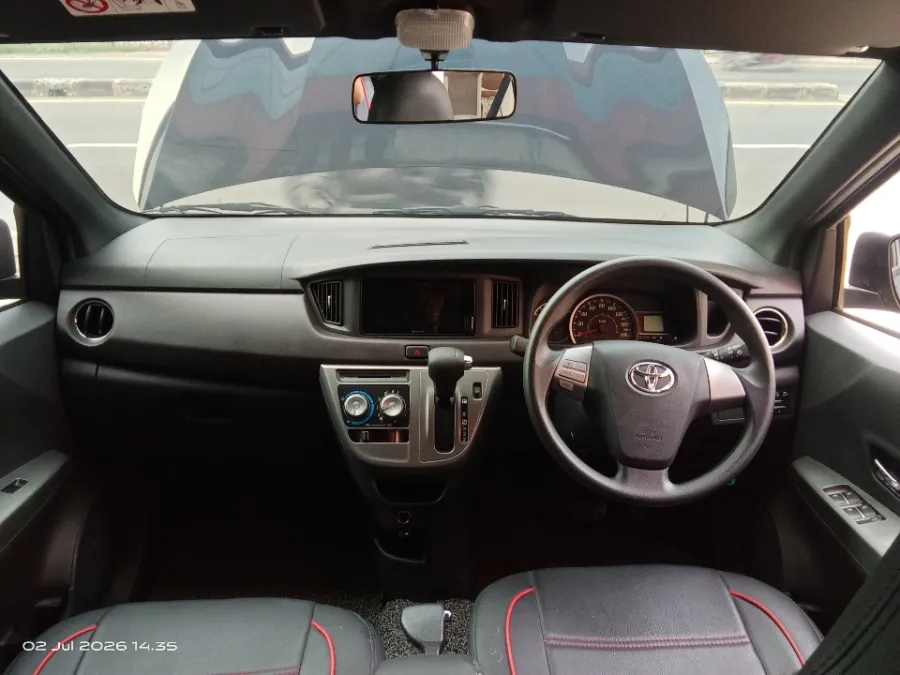 Foto Mobil Bekas Dashboard Toyota Calya 1.2 G tahun 2025