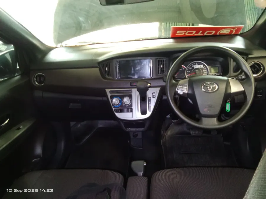 Foto Mobil Bekas Dashboard Toyota Calya 1.2 G tahun 2025