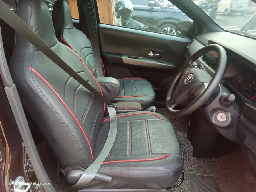 Foto Mobil Bekas Kabin Depan Toyota Calya 1.2 G tahun 2025