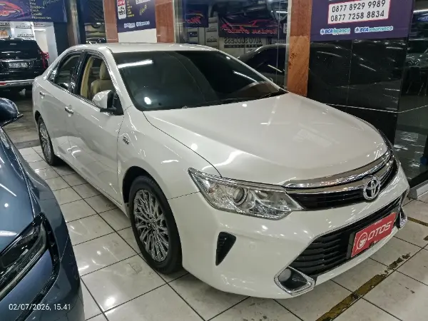 2017 Toyota Camry 2.5 V