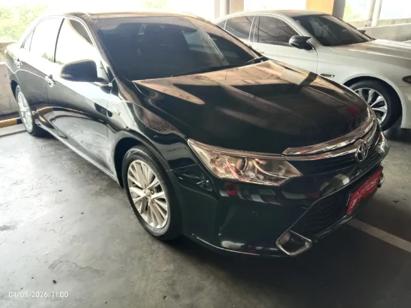 2017 Toyota Camry 2.5 V