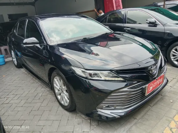 2019 Toyota Camry 2.5 V
