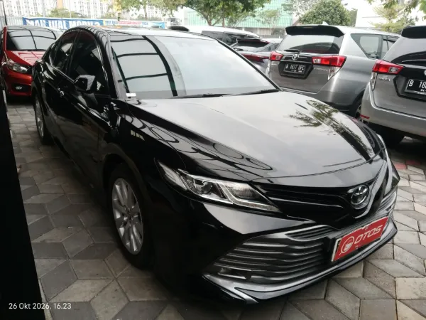 2019 Toyota Camry 2.5 V