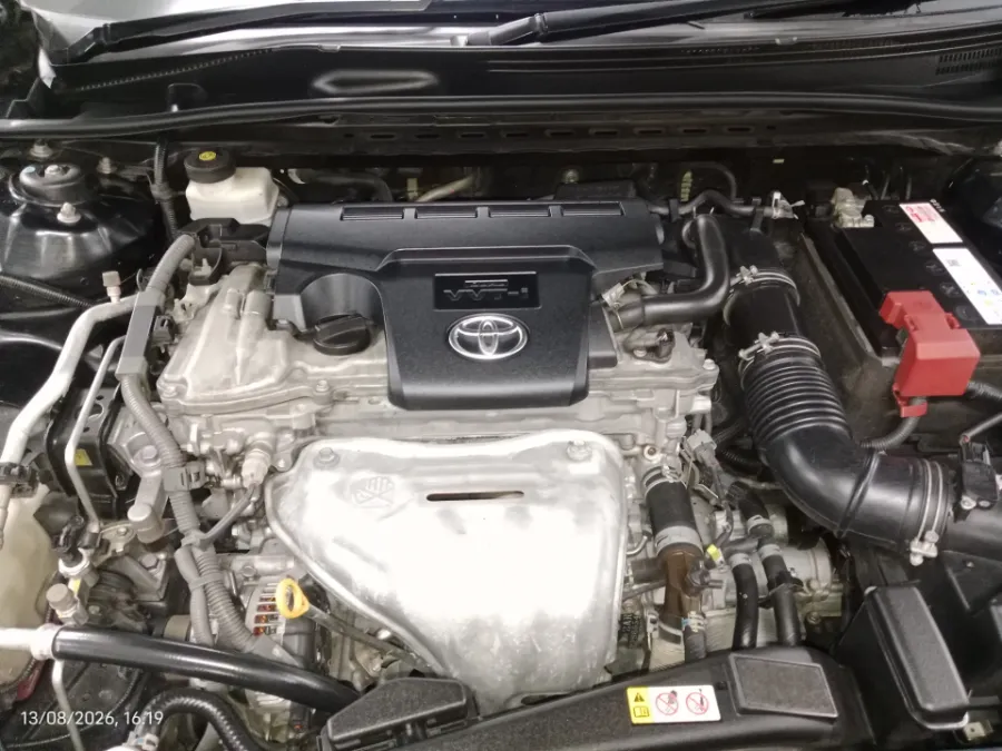 Foto Mobil Bekas Mesin Toyota Camry 2.5 V tahun 2019