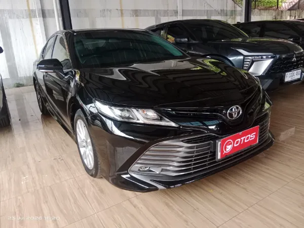 2020 Toyota Camry 2.5 V