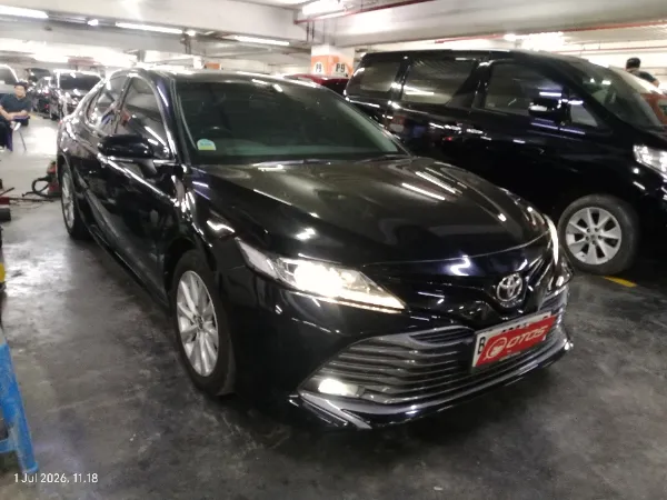2020 Toyota Camry 2.5 V