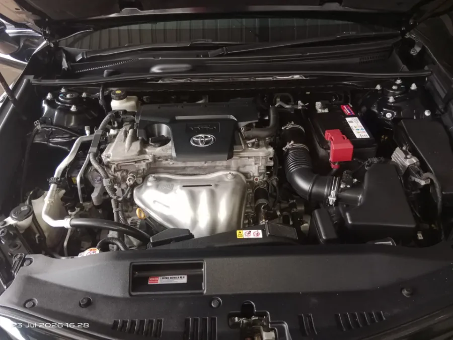 Foto Mobil Bekas Mesin Toyota Camry 2.5 V tahun 2020