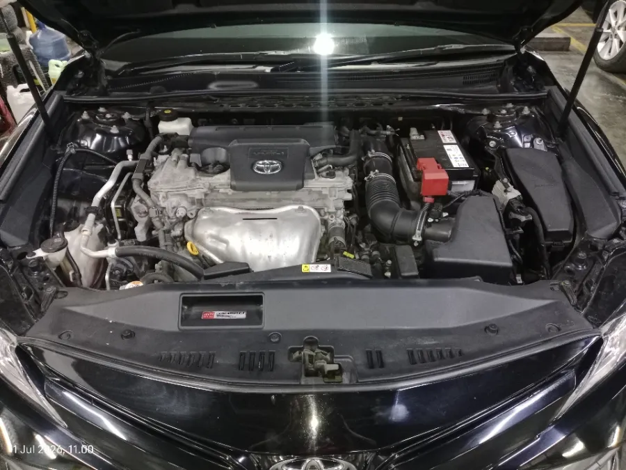 Foto Mobil Bekas Mesin Toyota Camry 2.5 V tahun 2020