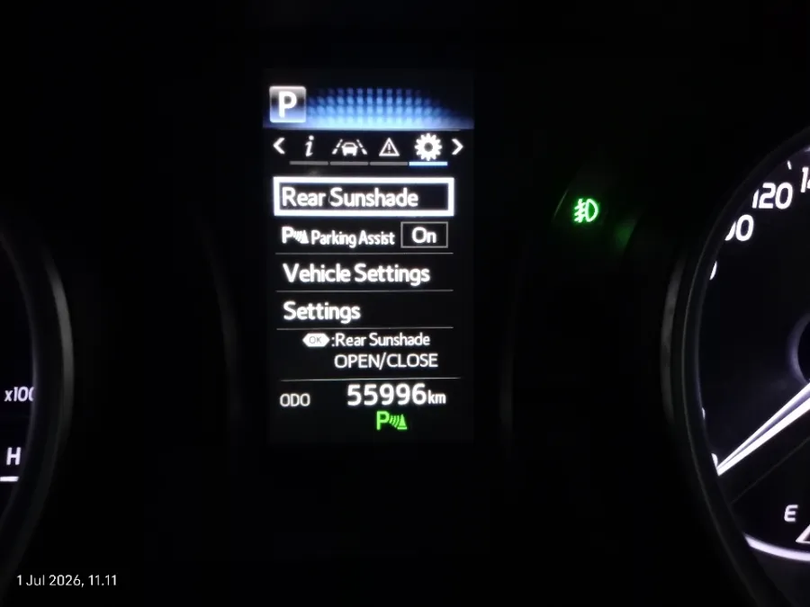 Foto Mobil Bekas Odometer Toyota Camry 2.5 V tahun 2020