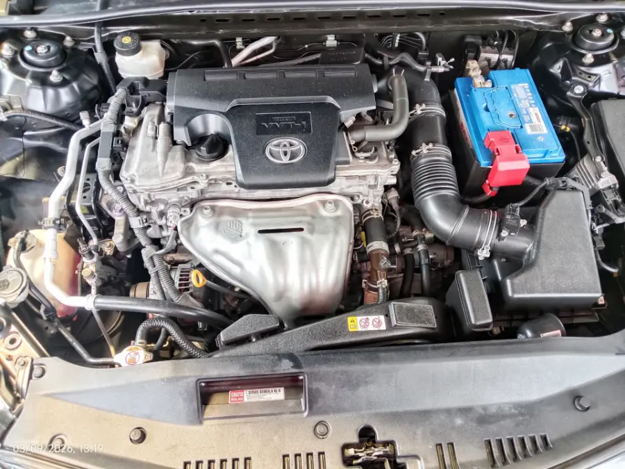 Foto Mobil Bekas Mesin Toyota Camry 2.5 V tahun 2021