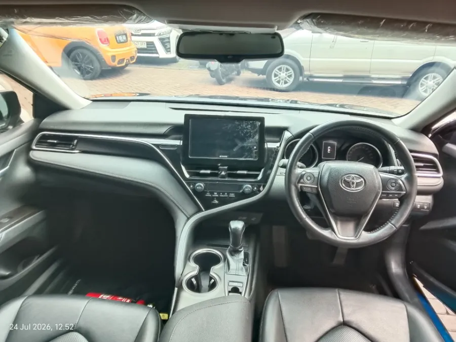 Foto Mobil Bekas Dashboard Toyota Camry 2.5 V tahun 2022