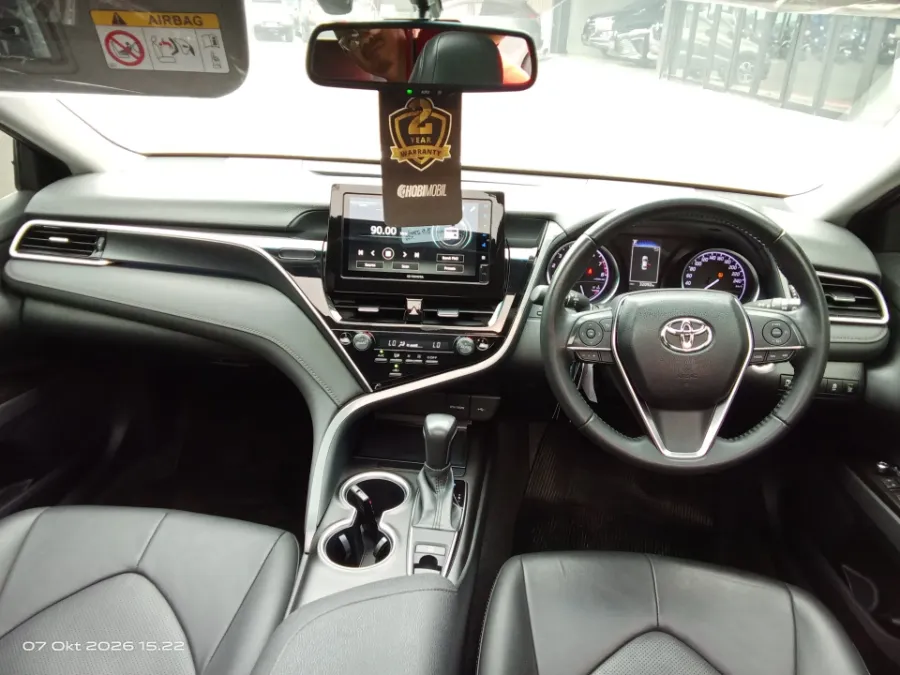 Foto Mobil Bekas Dashboard Toyota Camry 2.5 V tahun 2022
