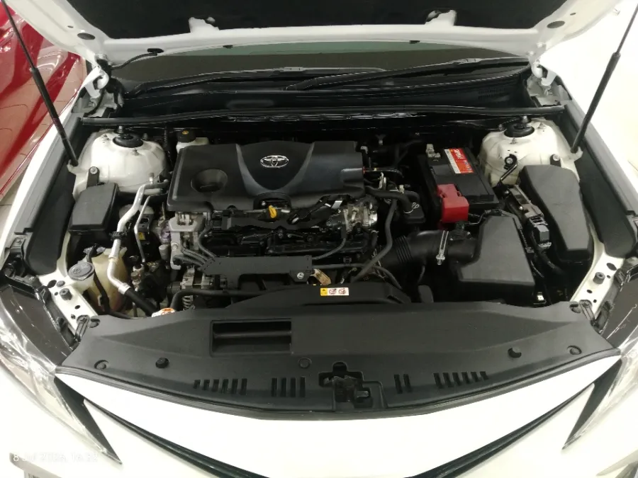 Foto Mobil Bekas Mesin Toyota Camry 2.5 V tahun 2022