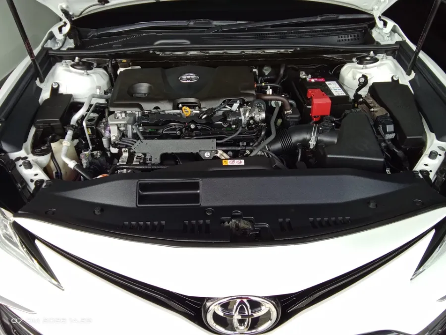 Foto Mobil Bekas Mesin Toyota Camry 2.5 V tahun 2022