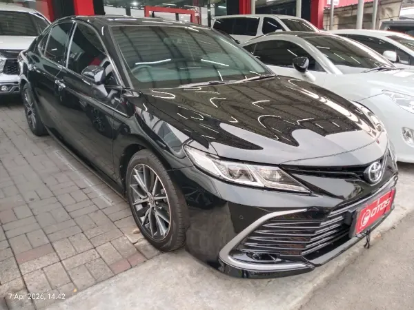 2023 Toyota Camry 2.5 V - Foto 1 dari 6