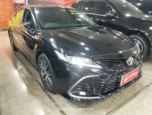 2023 Toyota Camry 2.5 V - Foto 1 dari 6