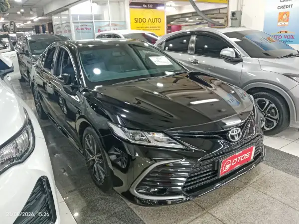 2023 Toyota Camry 2.5 V
