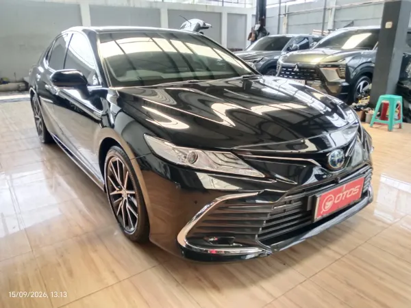 2022 Toyota Camry Hybrid 2.5 HV